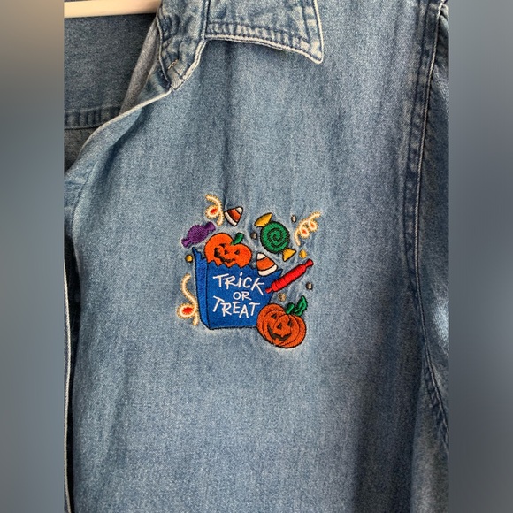Vintage👻Halloween Trick Or Treat Denim Jacket🎃 - Picture 3 of 5